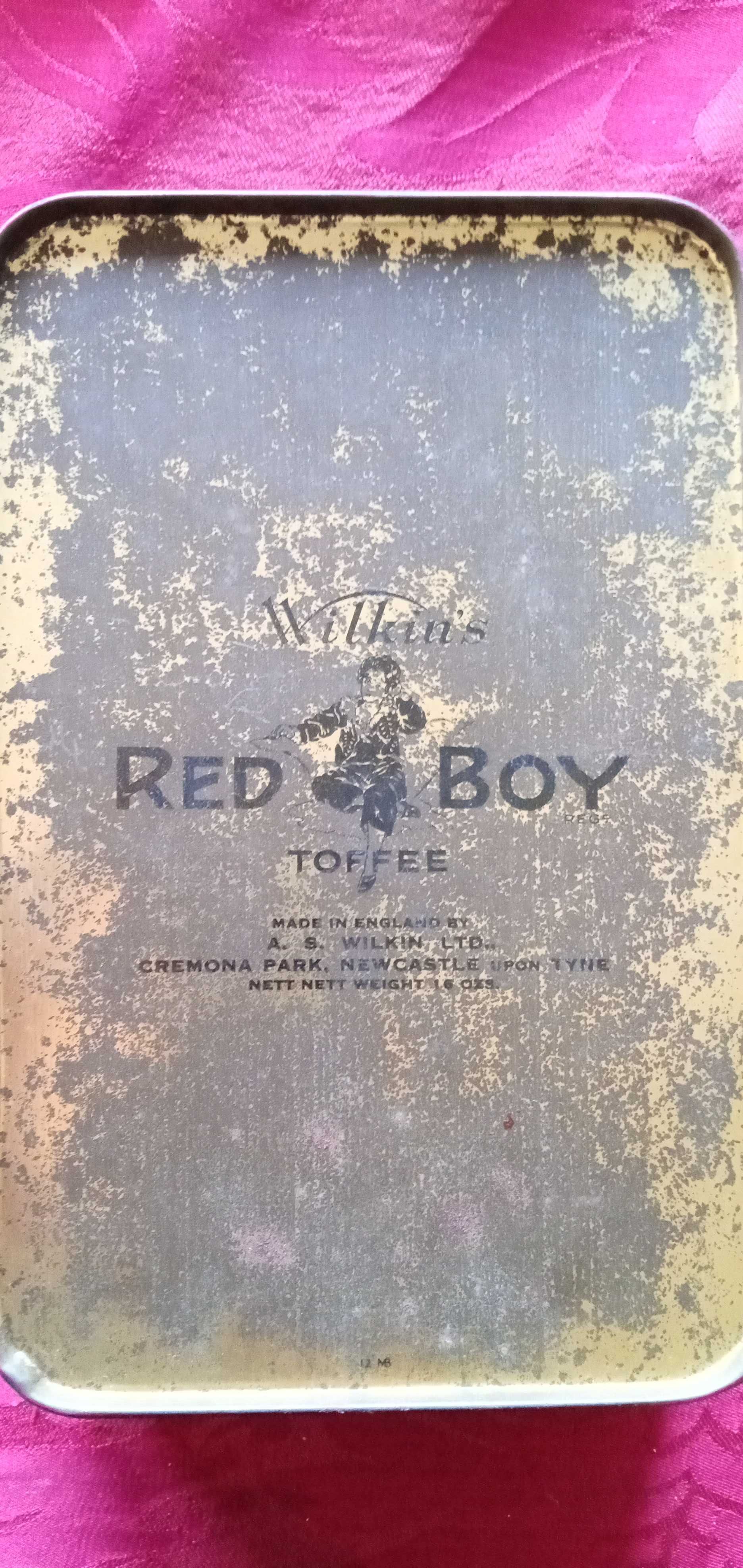 Red Boy! Lata antiga Vilkius Inglesa Toffee-10E-Parafusos-2E desde 2E.