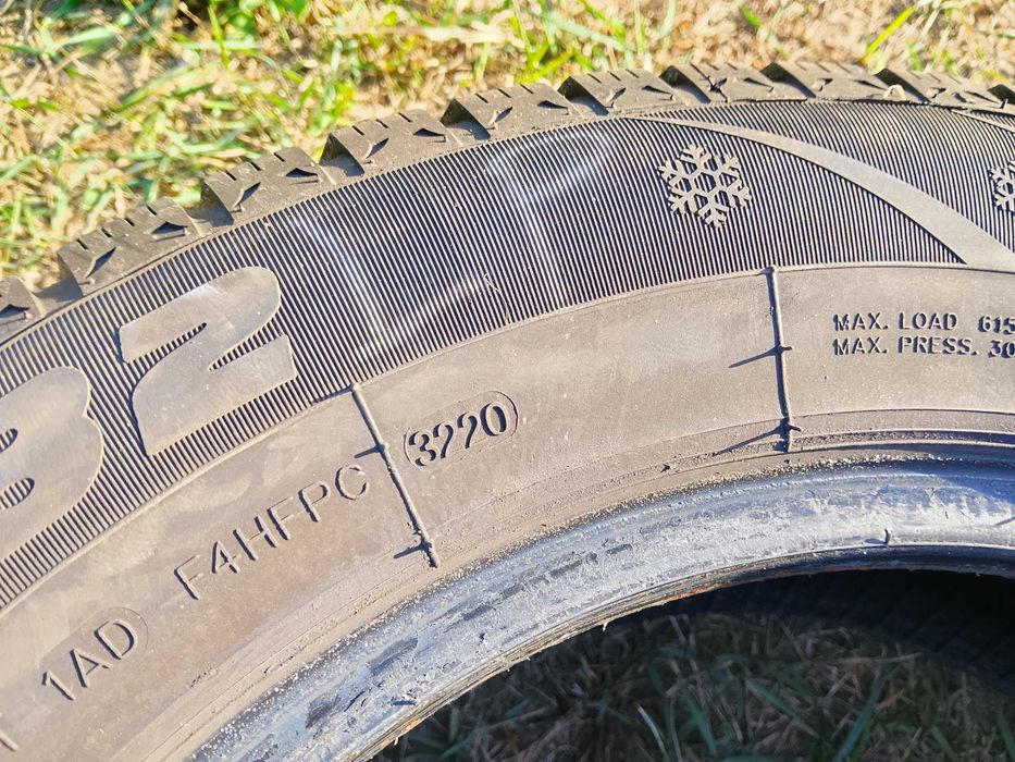 Opony zimowe Sunfull SF982 komplet r prod 2020