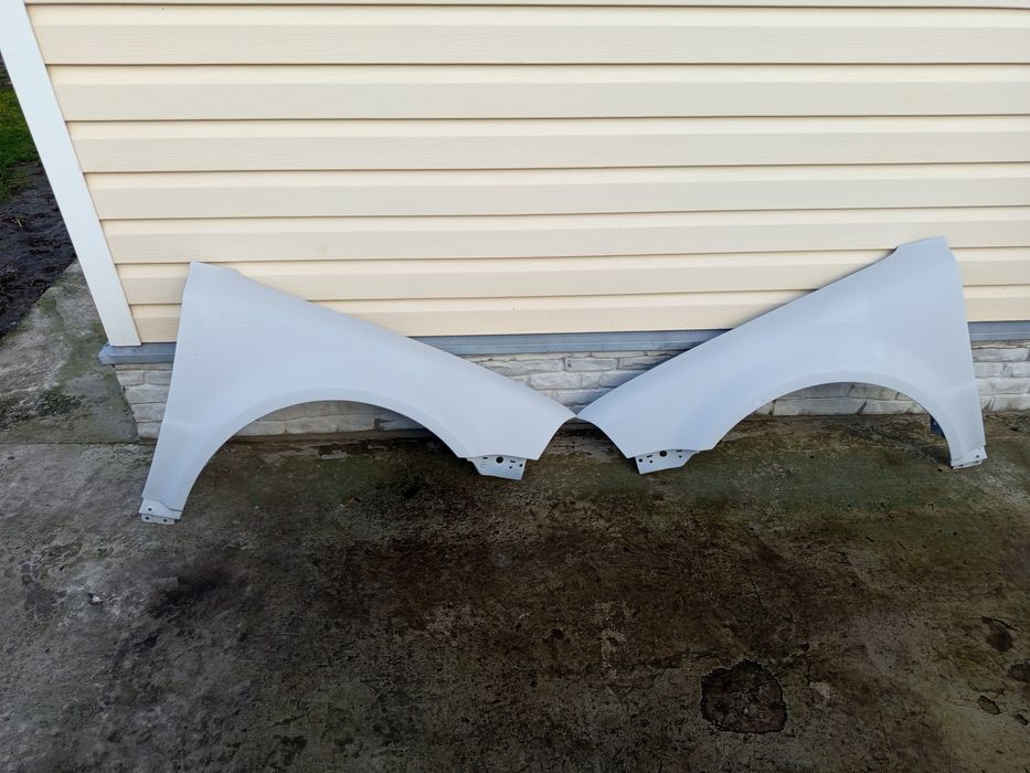 Продам передані крила на Фольксваген Пассат В5+