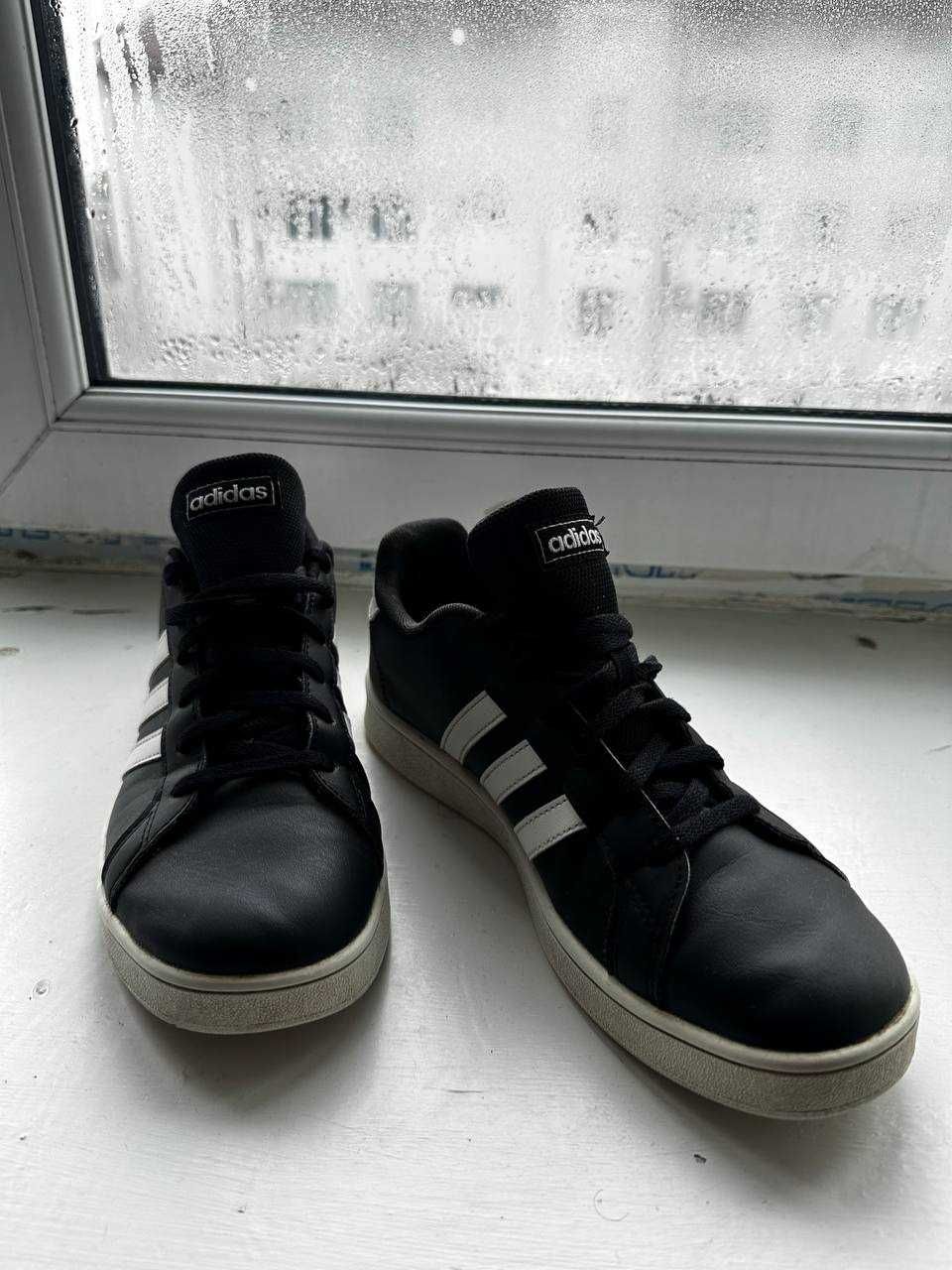 Кроссовки Adidas Original унисекс 40 р