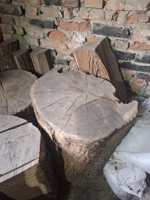 Дуб сухий    кругляком