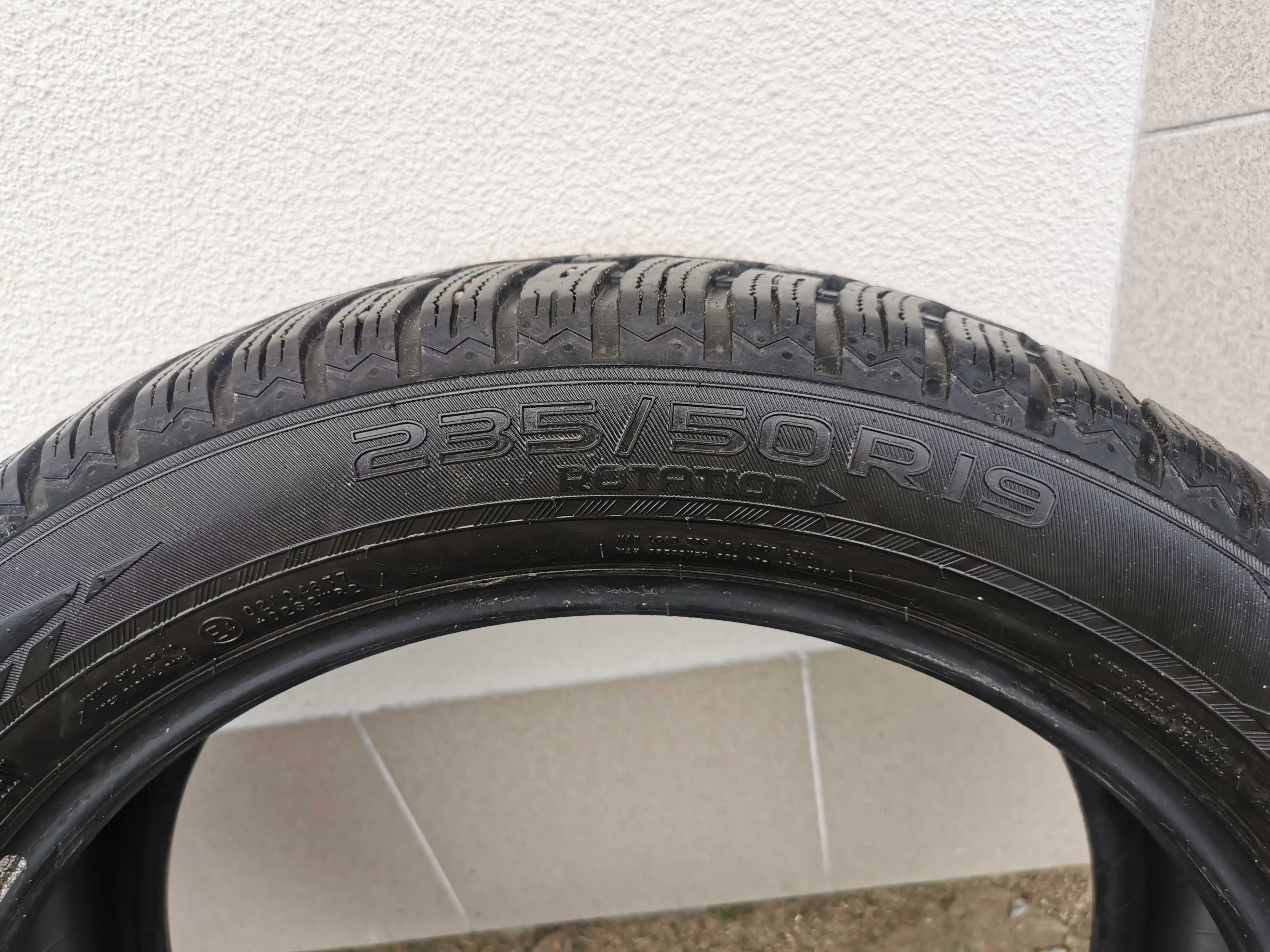OPONY ZIMOWE nokian 4 sztuki 235/50/19 W Bardzo Dobrym Stanie Polecam!