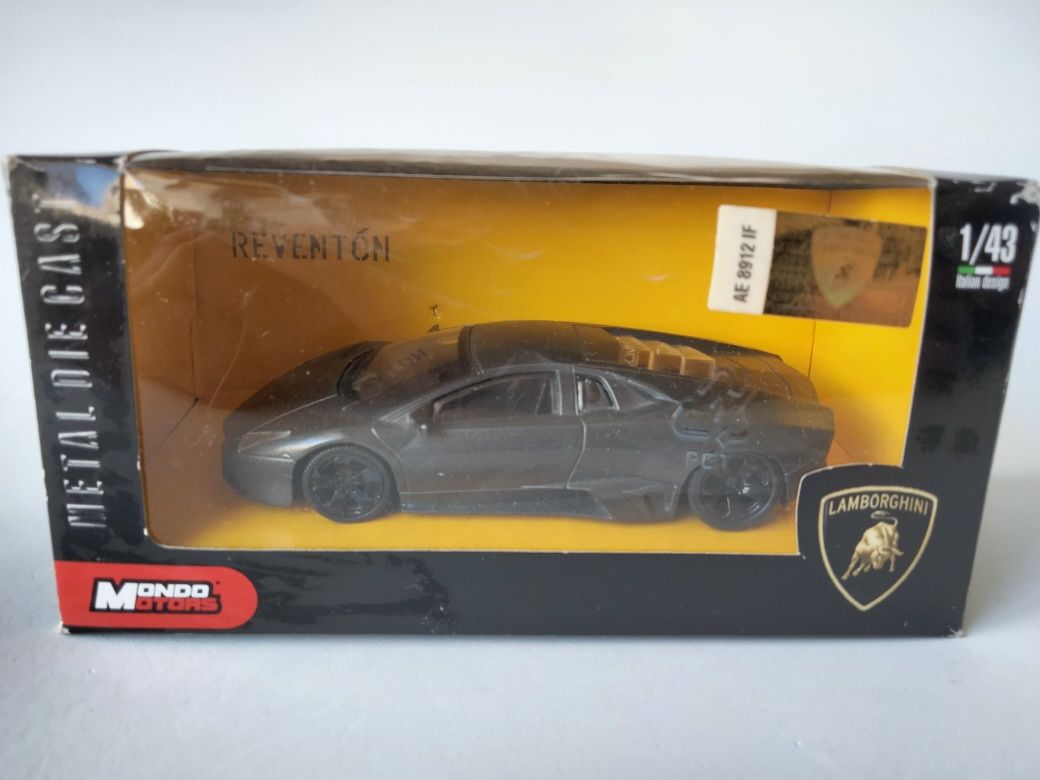 1:43 Lamborghini Reventón (2007)