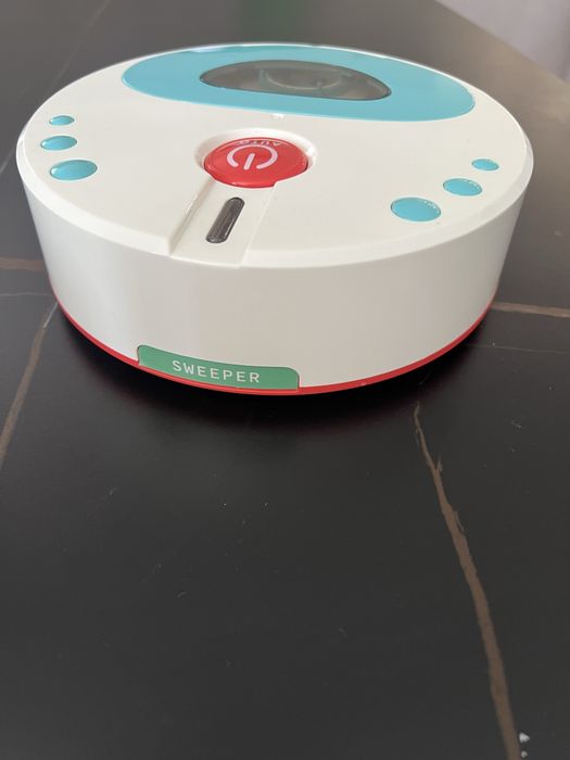 Пылесос игрушечный