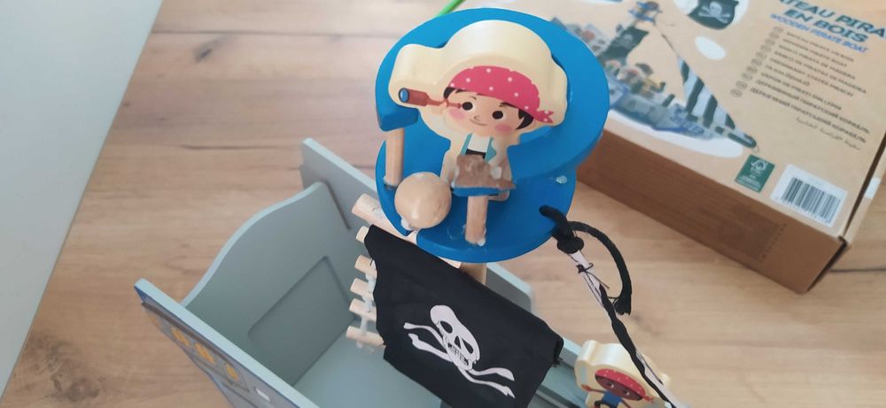 Drewniany statek piracki + postacie 3+ One Two Fun