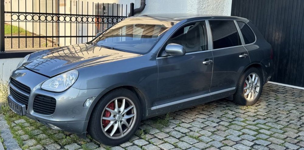 Porsche Cayenne Turbo 4.5 450 km 2006