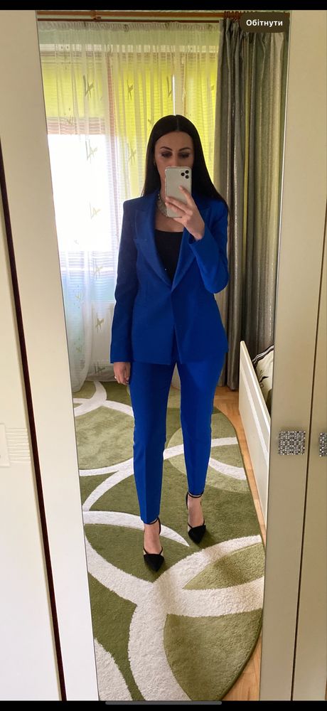 Продаю костюм Zara