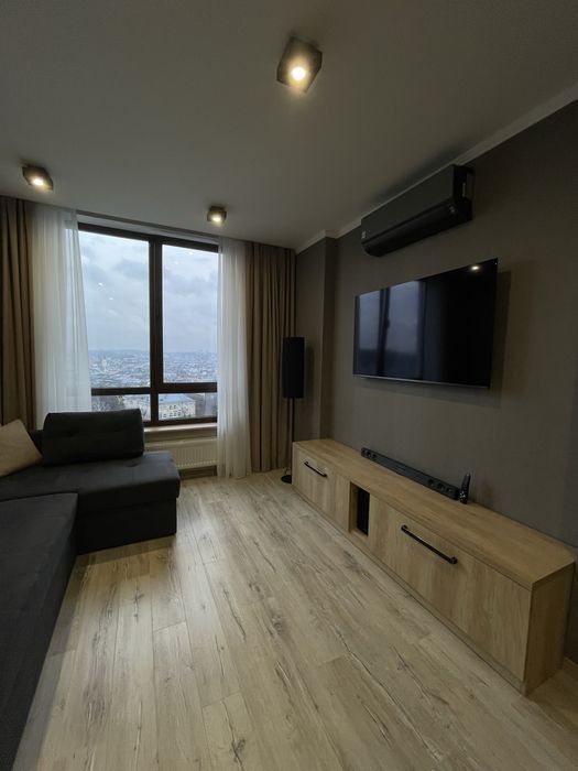 Реальна оренда видової квартири в жк Семицвіт