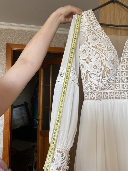 Продам весільну сукню