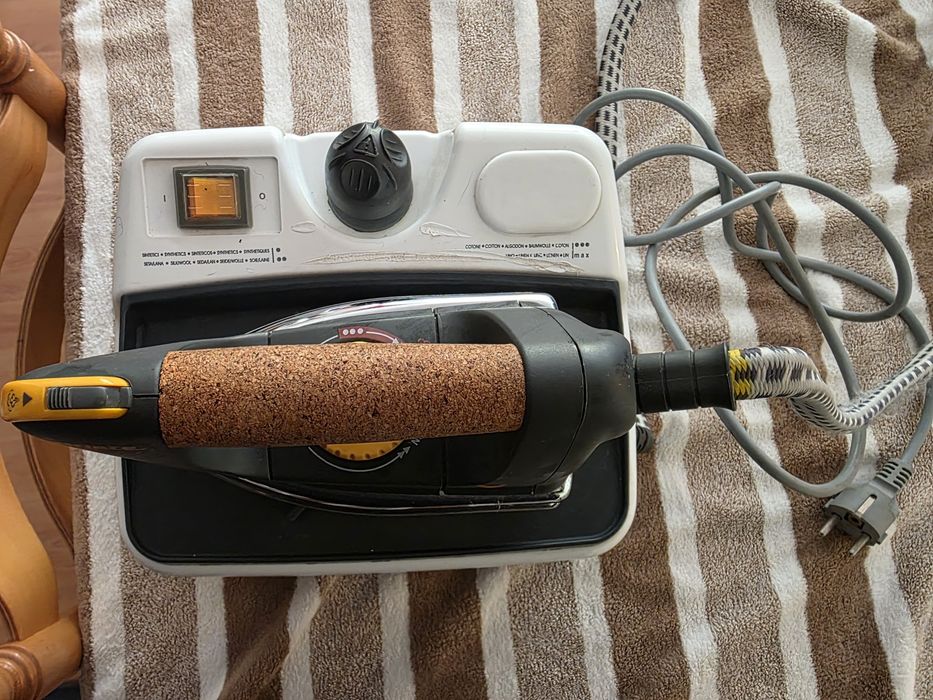 Ferro de engomar com caldeira - Ariete