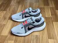 Оригінальні бігові кросівки Nike Air Zoom Vomero 16 (28см)