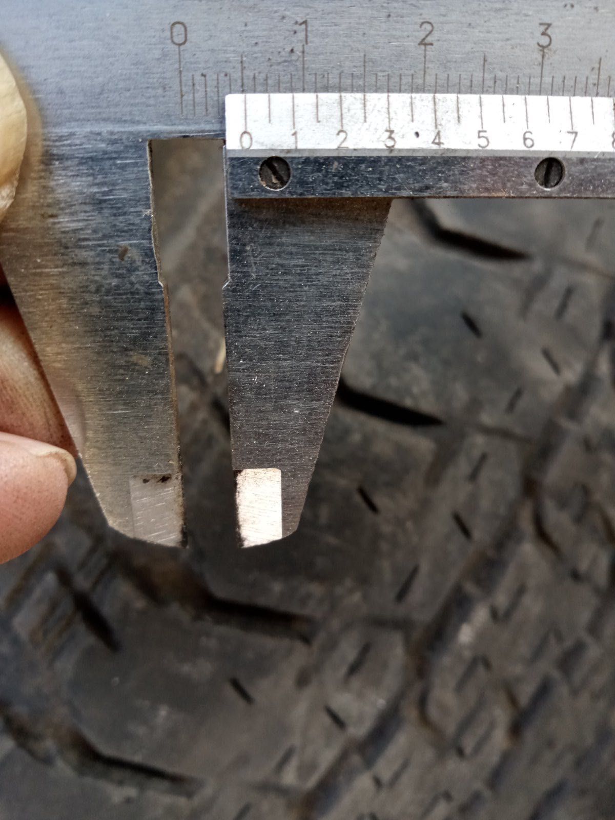 Dunlop Michelin Bridgestone 265/65/17