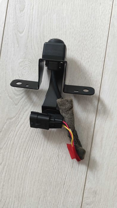 Камера парковки передня 284F16FL1A Nissan X-Trail Leaf