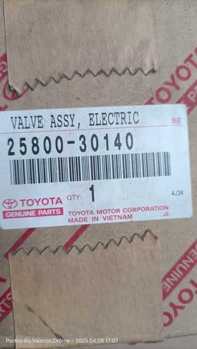 EGR Toyota Dyna  nova e original Toyota