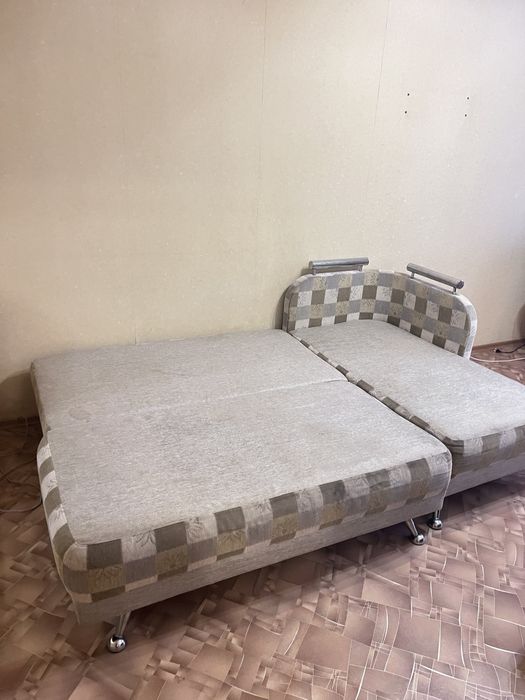 Диван угловой бу