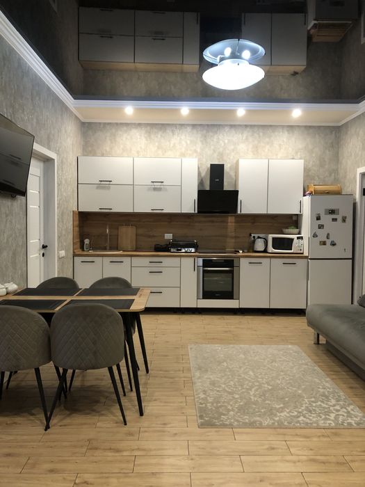 Продам современный дом возле парка Энергетиков