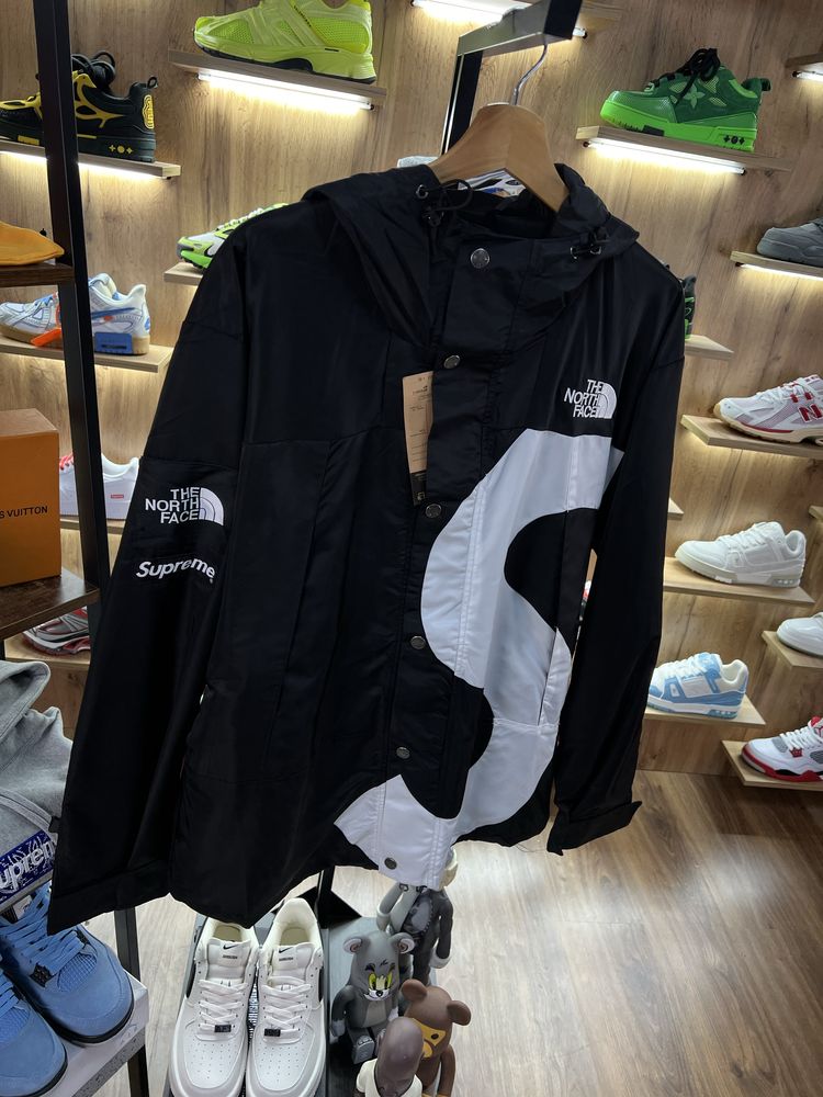 Куртка Supreme x The North Face Black