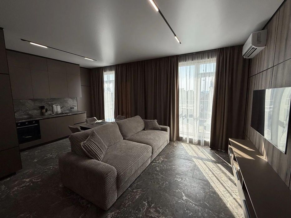 Оренда 1 кімнатної квартири З ТЕРАСОЮ в ЖК Comfort City Lagoon, Дніпро