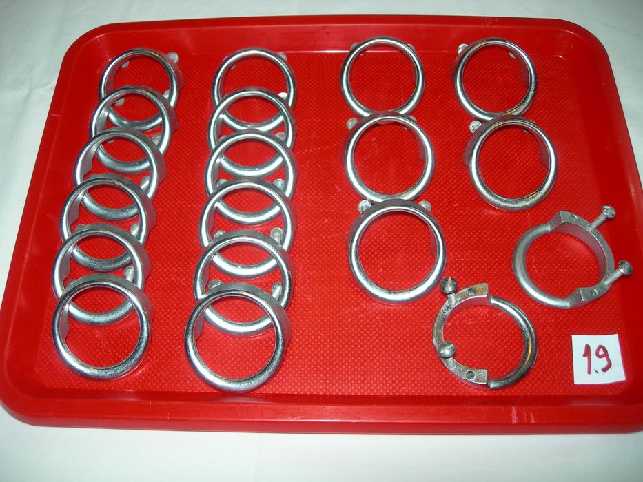 Puxadores Moveis de metal. Poignées Meubles.