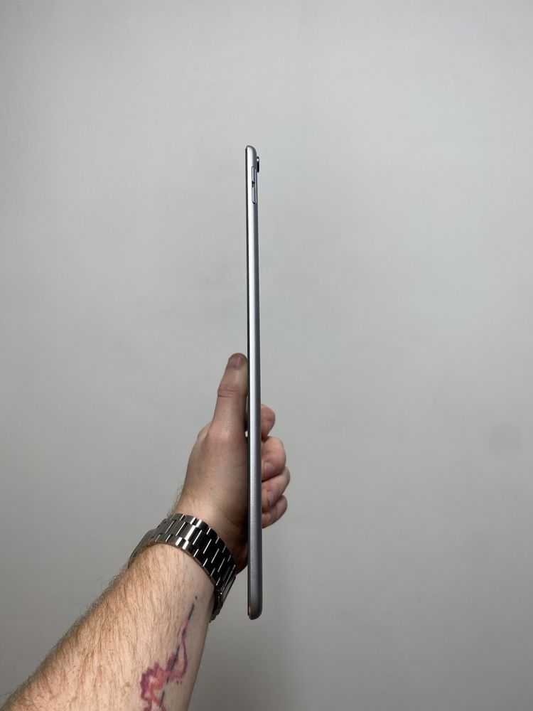 Apple Ipad pro 10.5 Apple pencil  в отличном состоянии