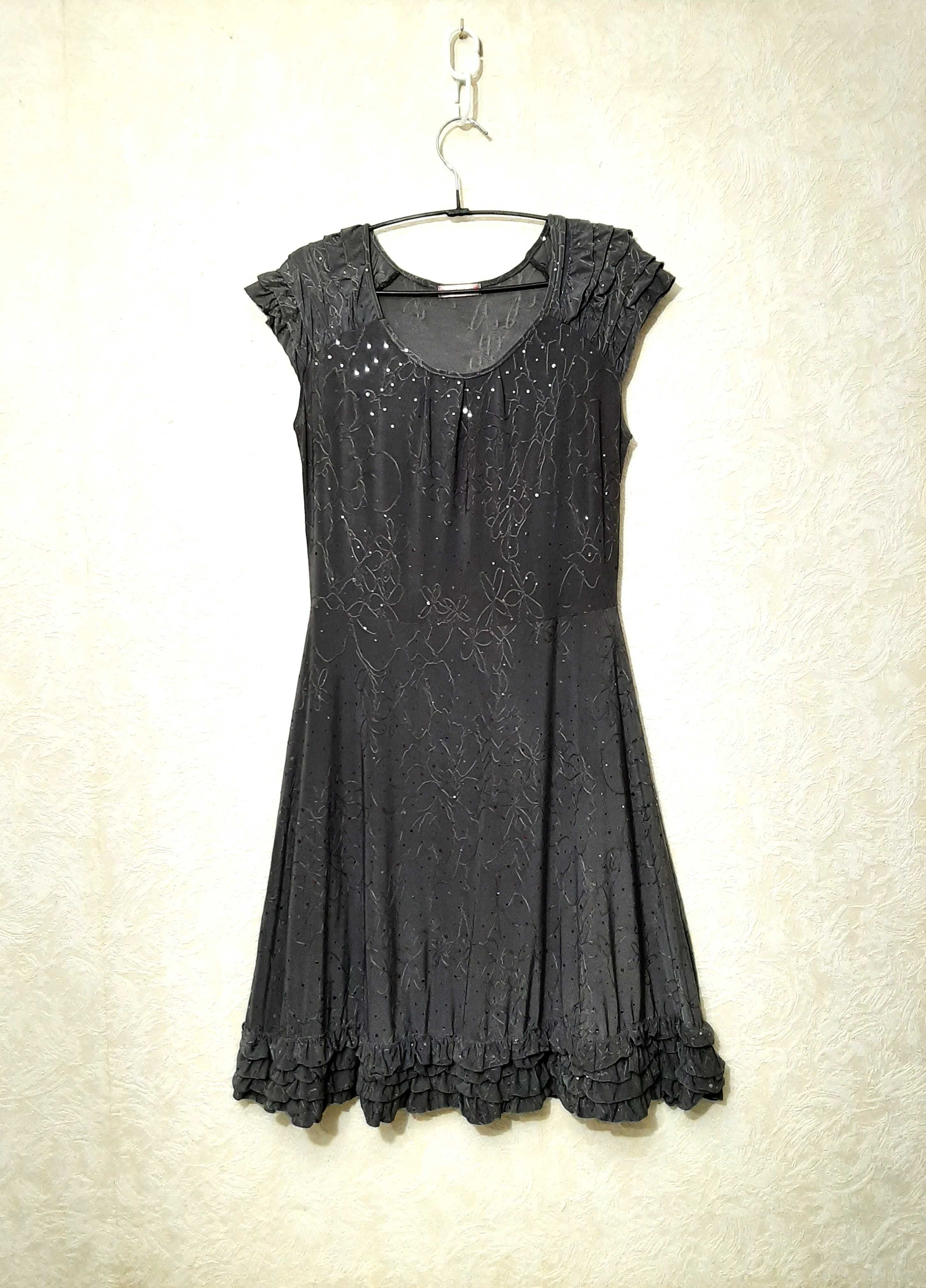 Плаття сіре розширене стрейч трикотин +термопаєтки жіноче р46-50 сукня