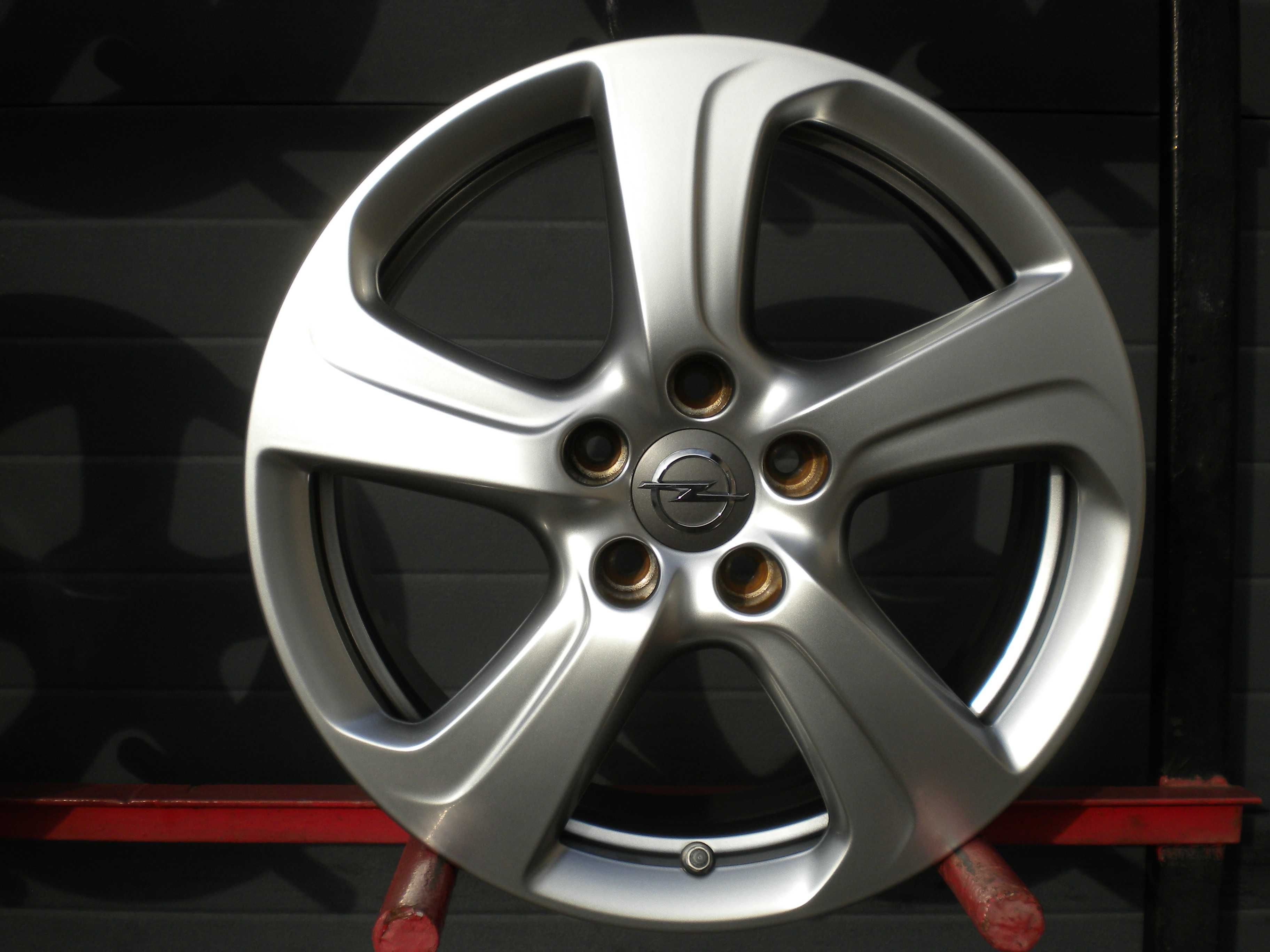 Felgi aluminiowe fabryczne 17 5x110 Opel Adam Corsa D E czujniki TPMS