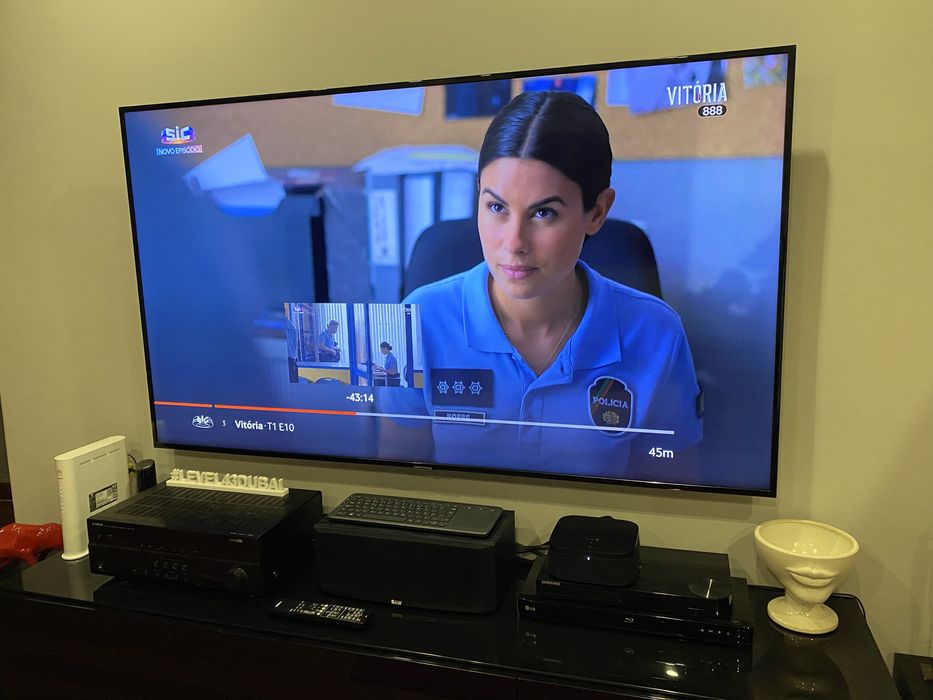 TV SAMSUNG 65” modelo UE65NU7025