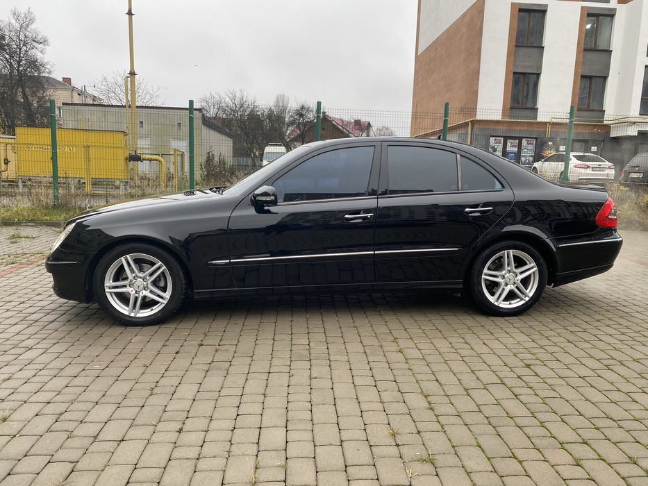 Продам Мерседес 211