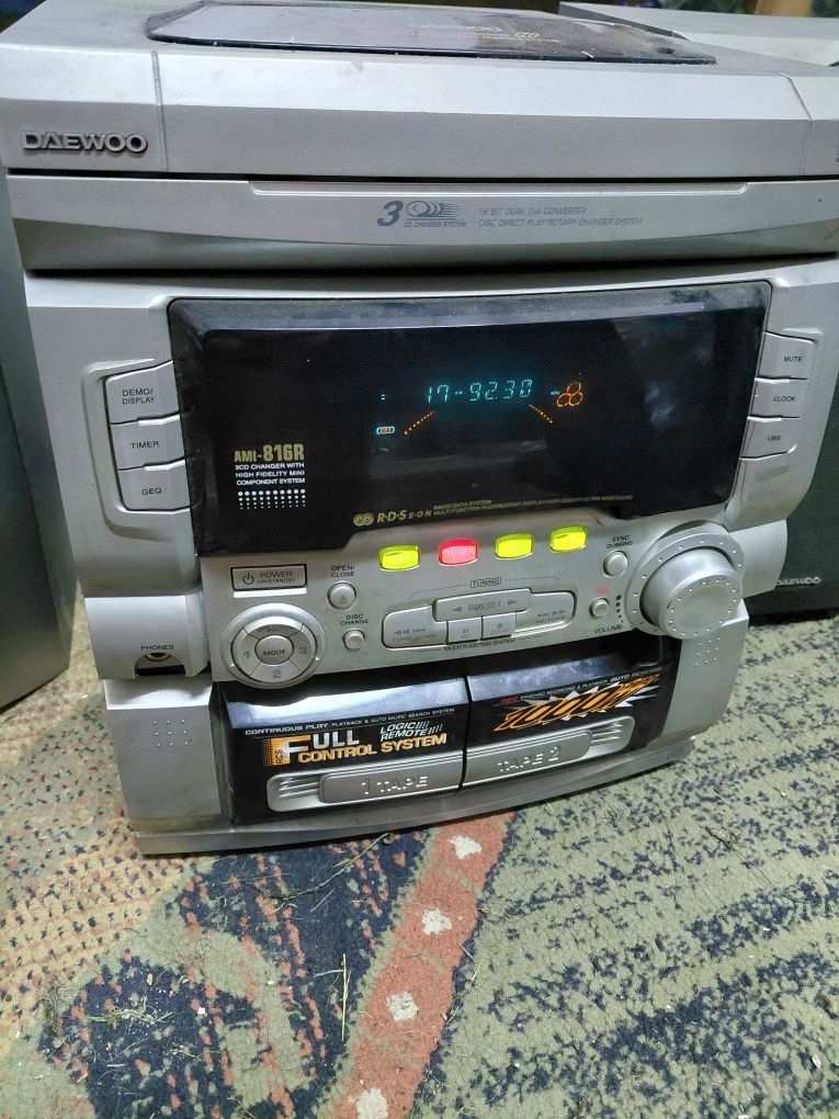 Wieża Daewoo AMI-316R - Sprawna!