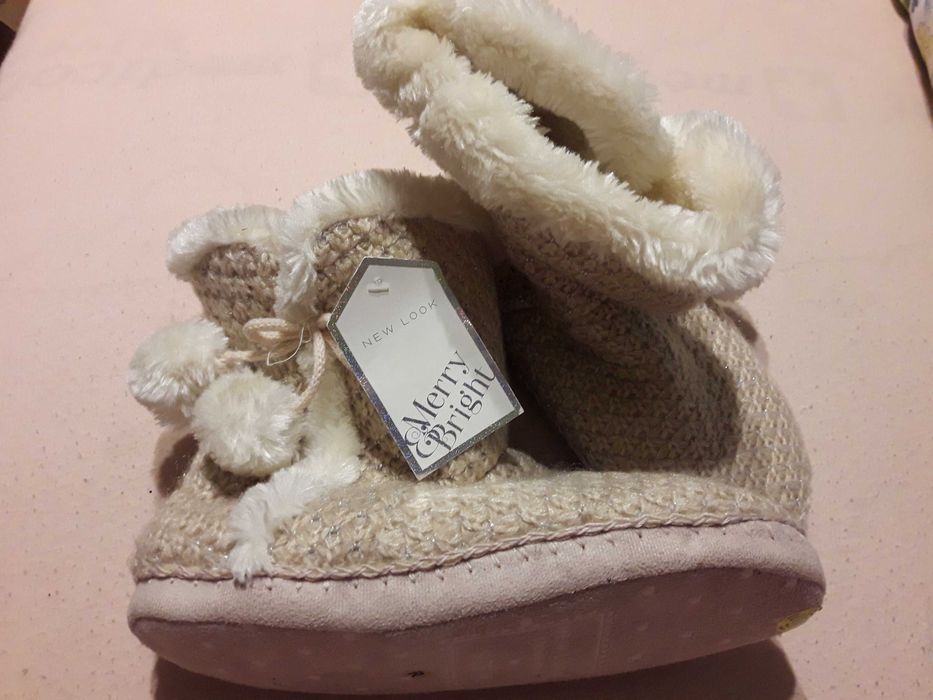 Kapcie futerkowe rozmiar 38