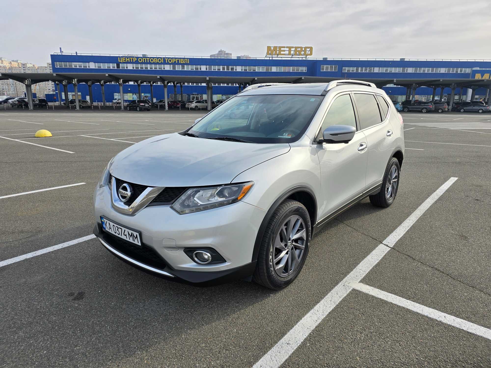 Продам Nissan Rogue 2016 SL повний привід.
Максимальна комплектація.