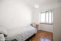 135018 - Quarto com cama de solteiro em apartamento com 3 quartos