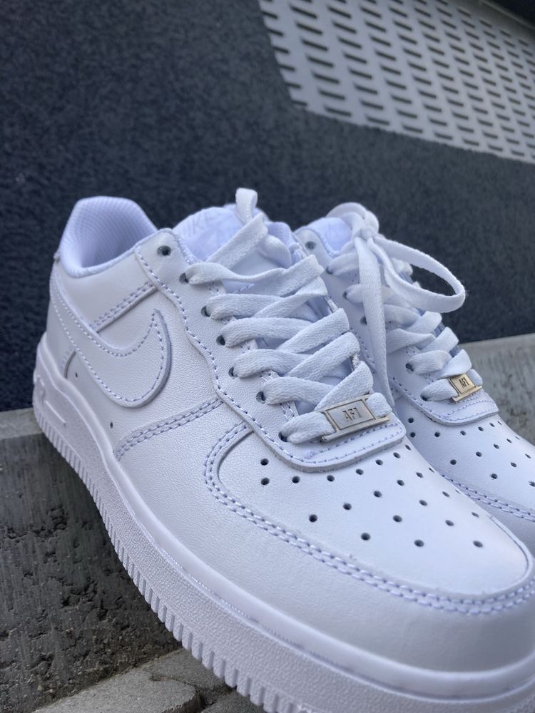 Безкоштовна доставка! Nike air force 1