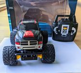 Samochód zdalnie sterowany duży pick-up z pilotem i pudełkiem