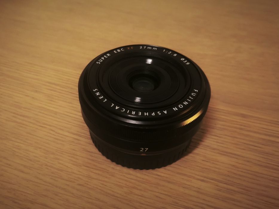 XF 27mm F2.8 - Lente Fujifilm

Nota: A lente é guardada em caixa