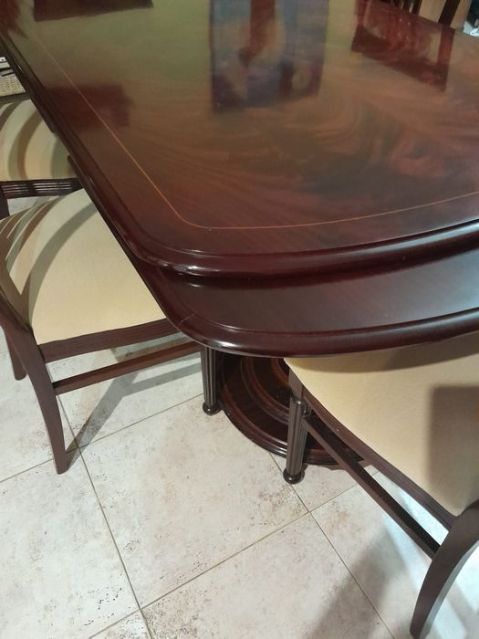 Mesa de Mogno Lacado + 6 cadeiras