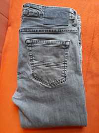 Spodnie dżinsowe Burton Menswear W34 L32