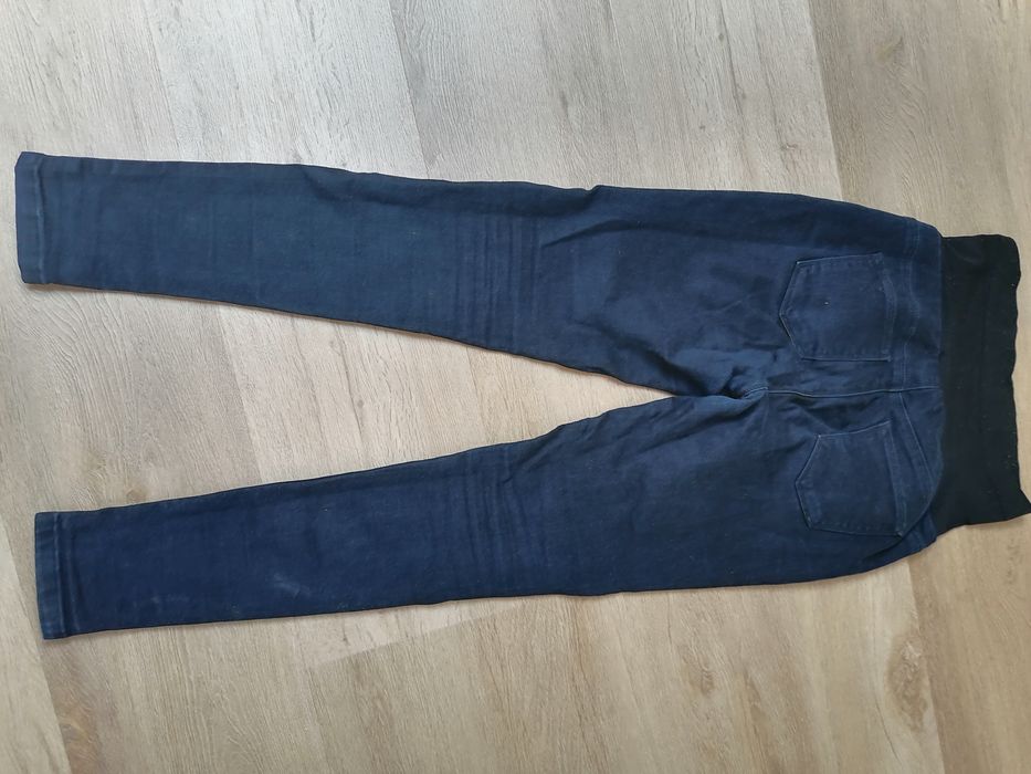 Wygodne spodnie ciążowe dżinsy granatowe rurki