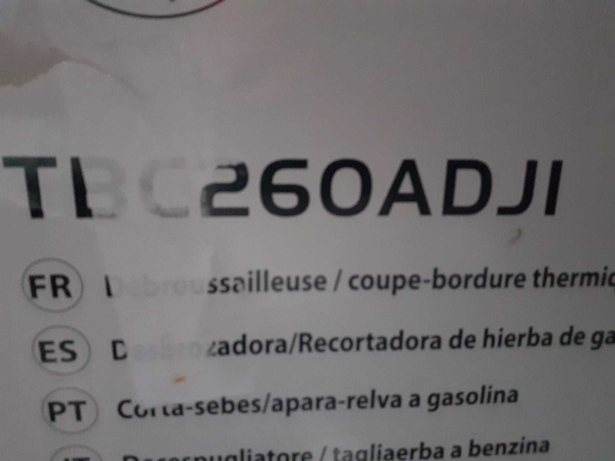 Corta sebes/apara relva a gasolina