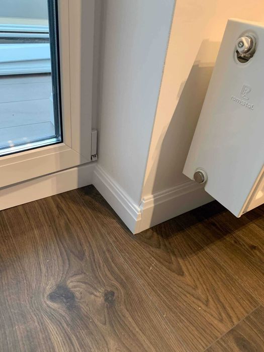 Выравнивание пола Заливка, Цены. Ремонт полов покрытий Монтаж Плинтуса