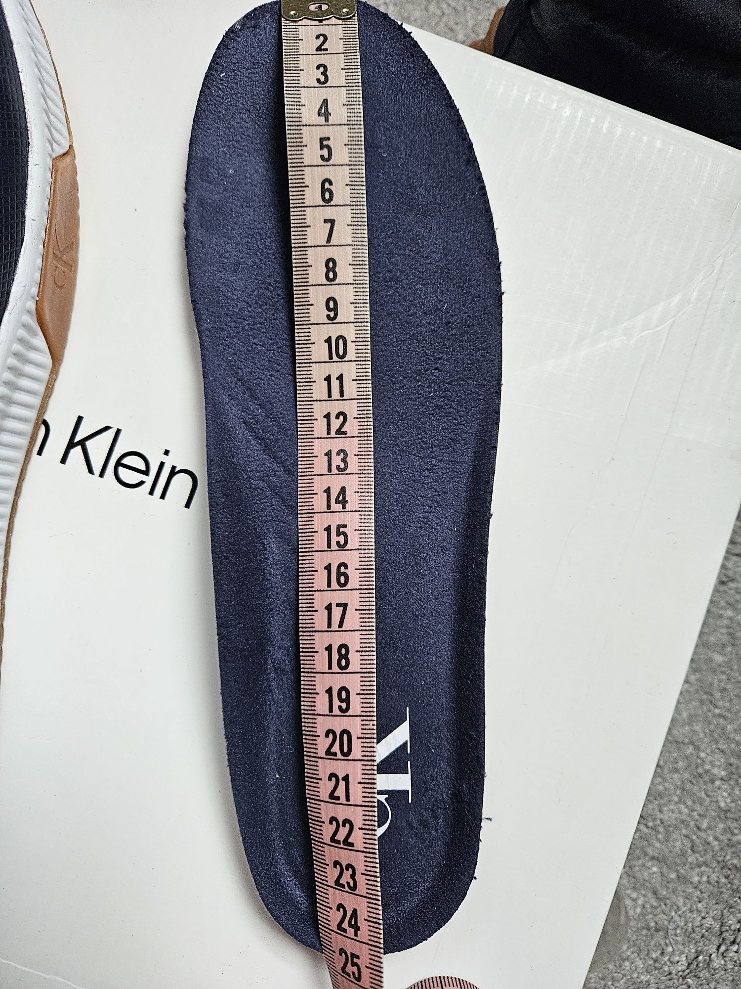 Calvin Klein 7M, оригінал, дутіки, обмін на 6.5