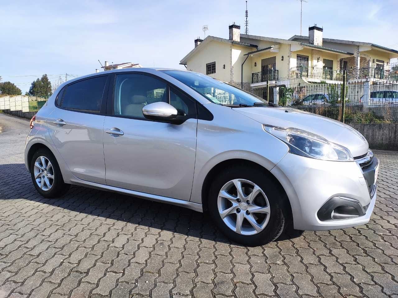 Peugeot 208 1.6HDI Nacional