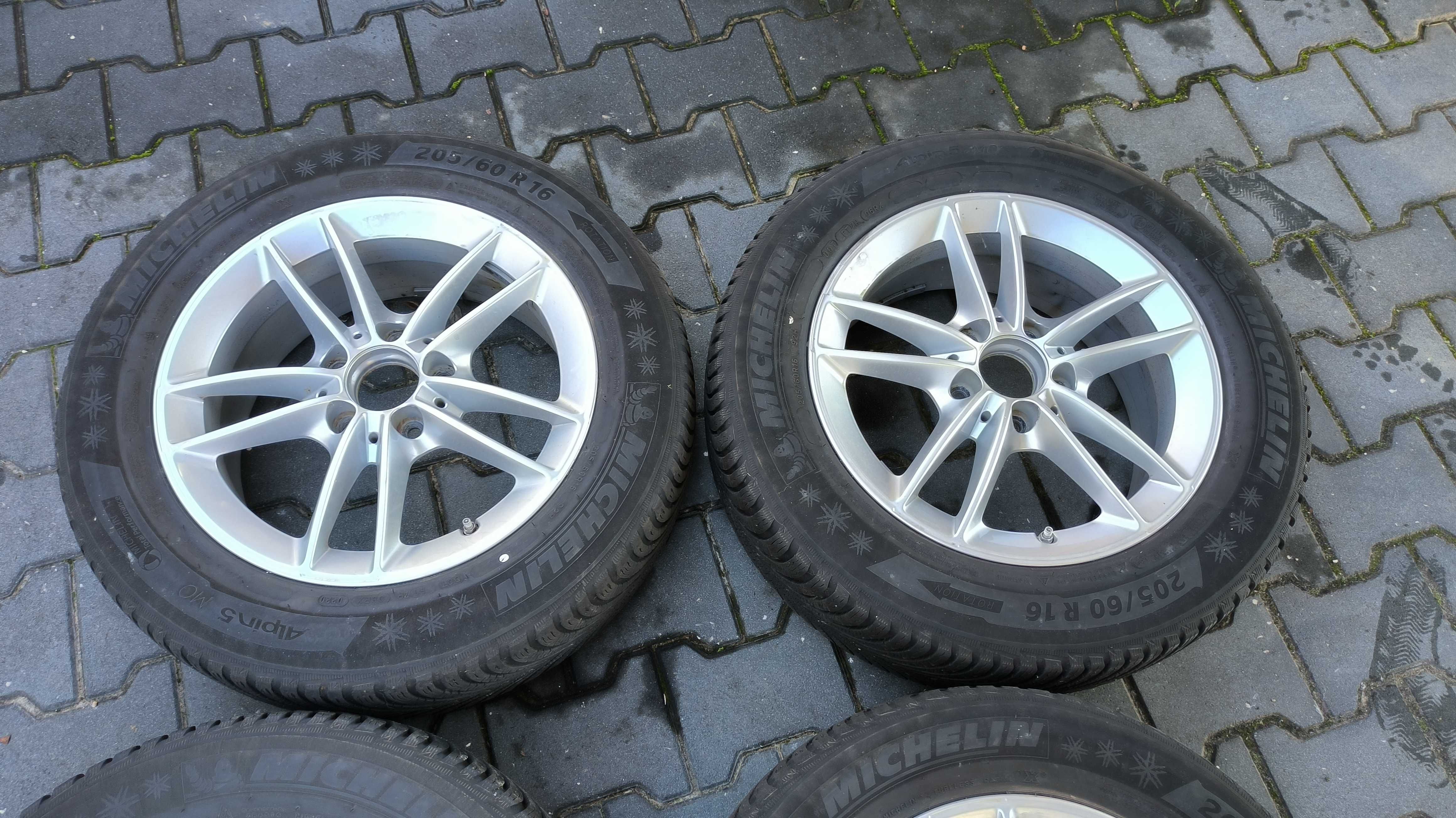 4x jantes 16 Mercedes 5x112 + pneus 205 60 R16