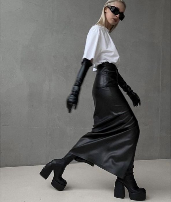 Довга спідниця з екошкіри