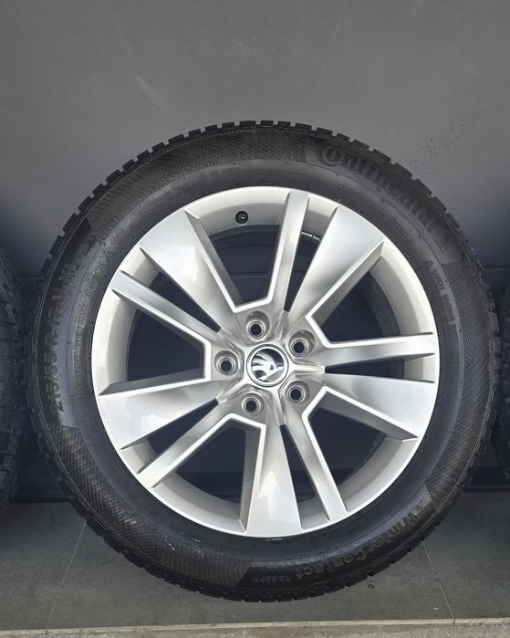 4x Koła  215 55 R17 V XL Felgi 5x112 ET 45 Skoda Volkswagen