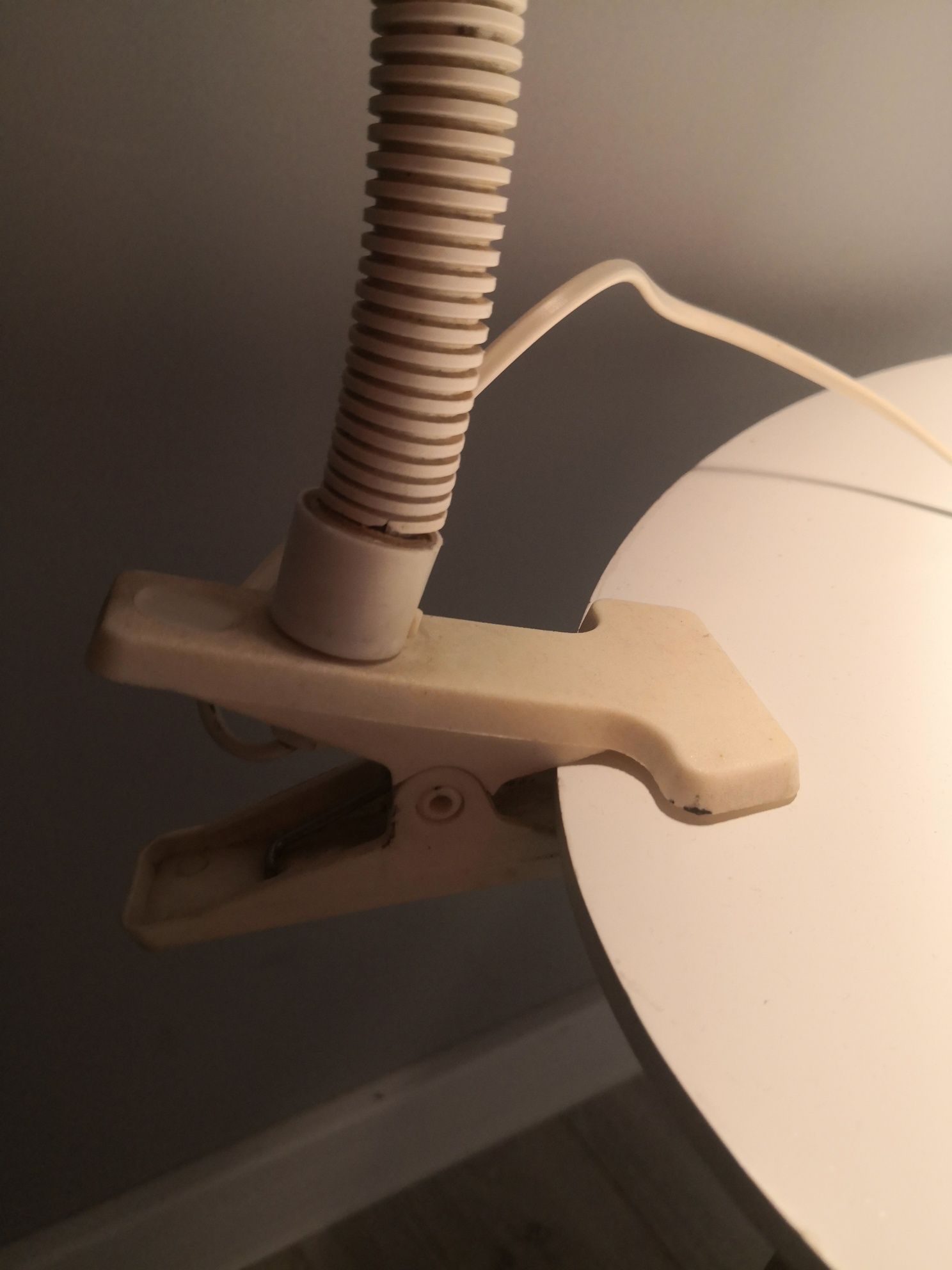 Stara giętka  regulowana  lampka  biurkowa z Prlu Vinted