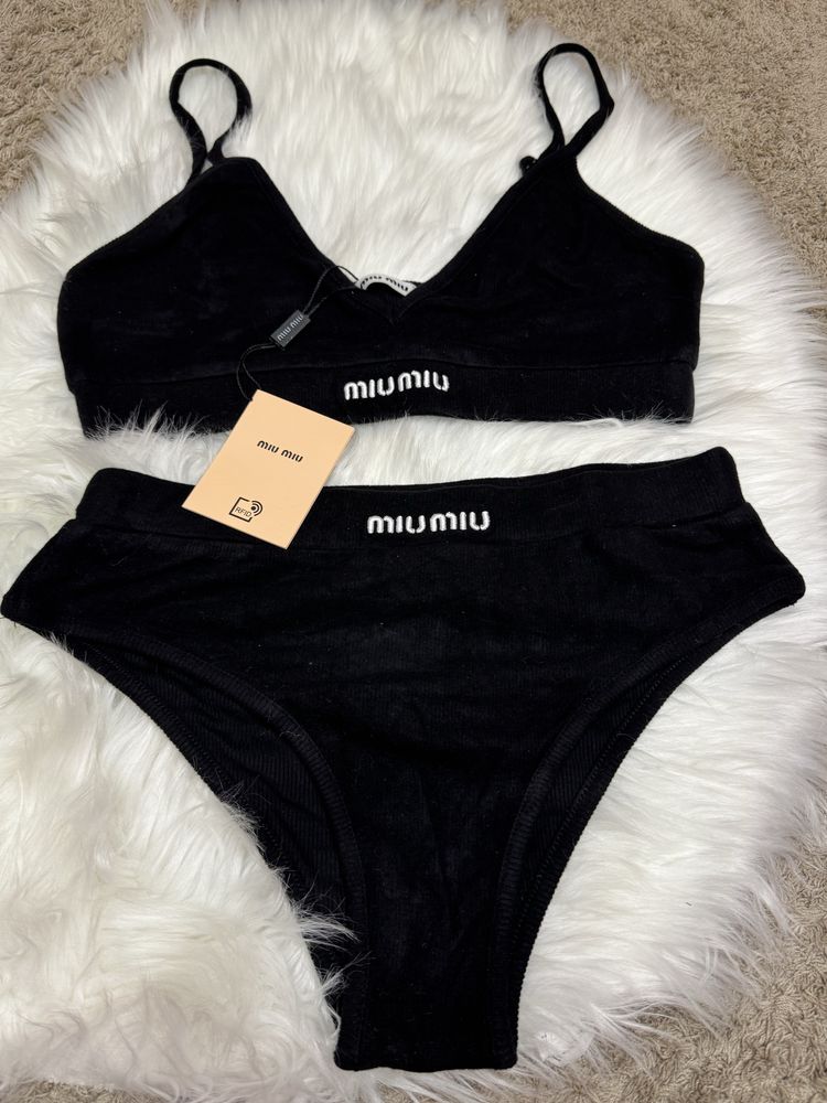 Комплект білизни Miu Miu чорний