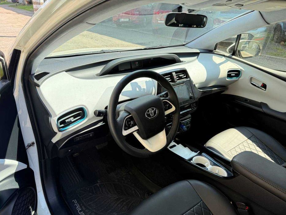 Оренда Prius, Аренда приус, аренда авто, прокат авто