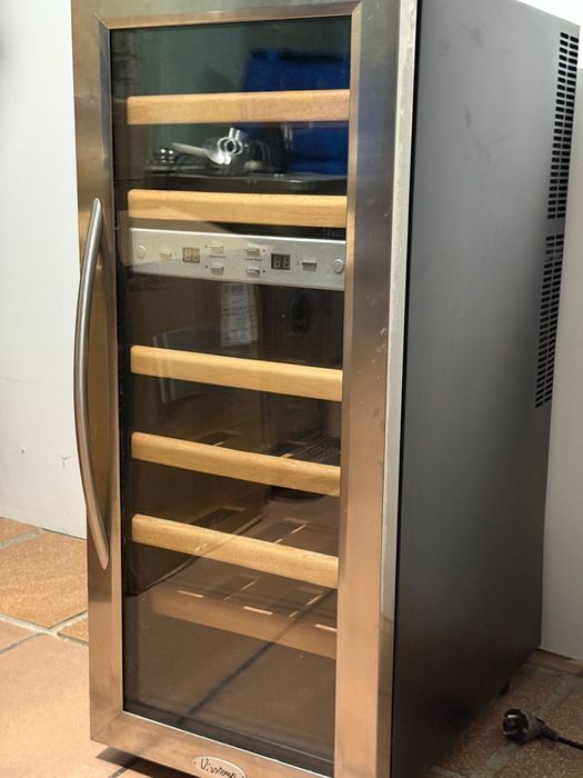 Холодильник для вина