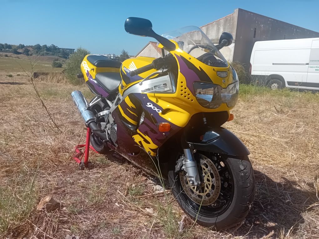 Cbr 900rr sc33 (919)